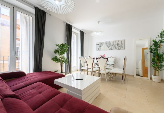 Apartamento en Madrid - Apartamento de 2 Dormitorios a Pasos de Gran Vía: Vive en el Corazón de Madrid Apartamento en Madrid - Apartamento de 2 Dormitorios a Pasos de Gran Vía: Vive en el Corazón de Madrid
