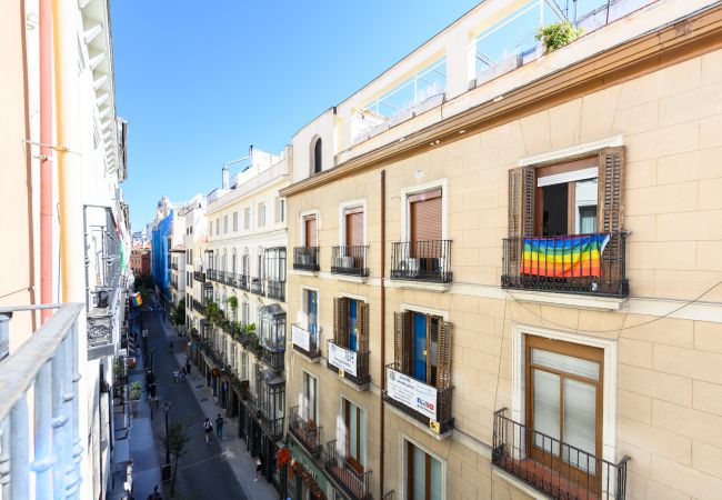 Apartamento en Madrid - Apartamento de 2 Dormitorios a Pasos de Gran Vía: Vive en el Corazón de Madrid Apartamento en Madrid - Apartamento de 2 Dormitorios a Pasos de Gran Vía: Vive en el Corazón de Madrid