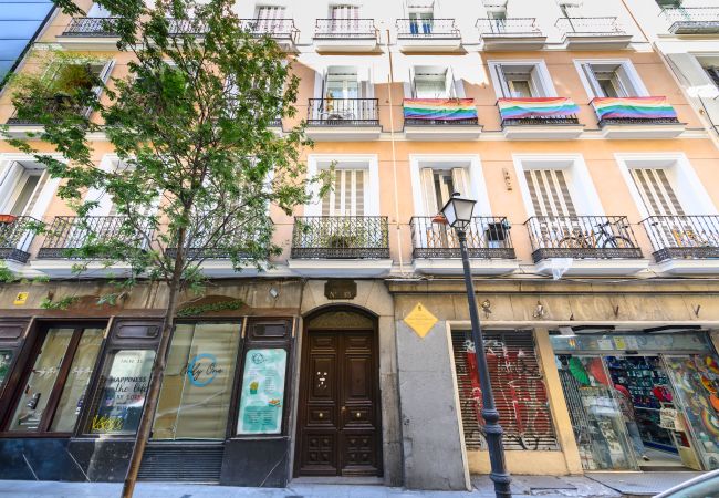 Apartamento en Madrid - Apartamento de 2 Dormitorios a Pasos de Gran Vía: Vive en el Corazón de Madrid Apartamento en Madrid - Apartamento de 2 Dormitorios a Pasos de Gran Vía: Vive en el Corazón de Madrid