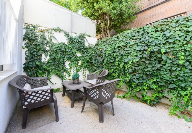 Apartamento en Madrid - Acogedor Piso con Terraza y Espacios para Teletrabajo en Madrid  Apartamento en Madrid - Acogedor Piso con Terraza y Espacios para Teletrabajo en Madrid