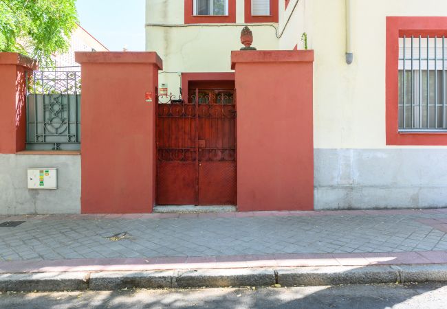 Apartamento en Madrid - Moderno piso de 1 dormitorio con terraza para relajarte en Madrid Apartamento en Madrid - Moderno piso de 1 dormitorio con terraza para relajarte en Madrid
