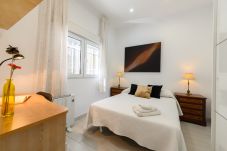 Apartamento en Madrid - Moderno piso de 1 dormitorio con terraza para relajarte en Madrid