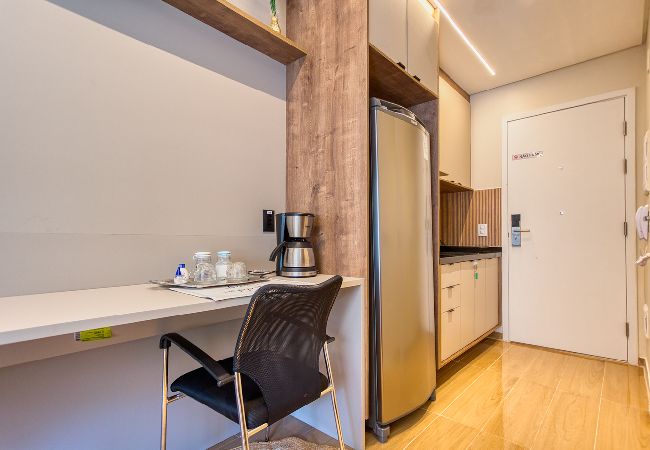 Apartamento en São Paulo - Flat na Vila Mariana c varanda próx ao metrô Apartamento en São Paulo - Flat na Vila Mariana c varanda próx ao metrô