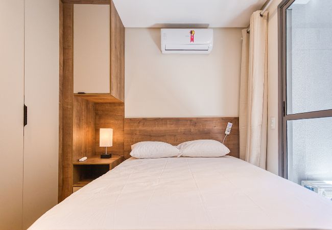 Apartamento en São Paulo - Flat na Vila Mariana c varanda próx ao metrô Apartamento en São Paulo - Flat na Vila Mariana c varanda próx ao metrô