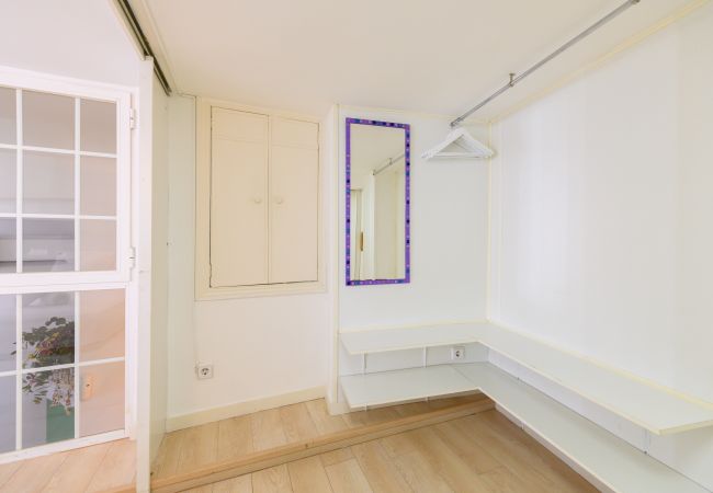 Apartamento en Madrid - Moderno dúplex de 1 dormitorio con todas las comodidades en el centro de Madrid  Apartamento en Madrid - Moderno dúplex de 1 dormitorio con todas las comodidades en el centro de Madrid