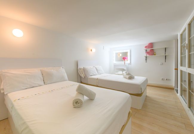 Apartamento en Madrid - Moderno dúplex de 1 dormitorio con todas las comodidades en el centro de Madrid  Apartamento en Madrid - Moderno dúplex de 1 dormitorio con todas las comodidades en el centro de Madrid