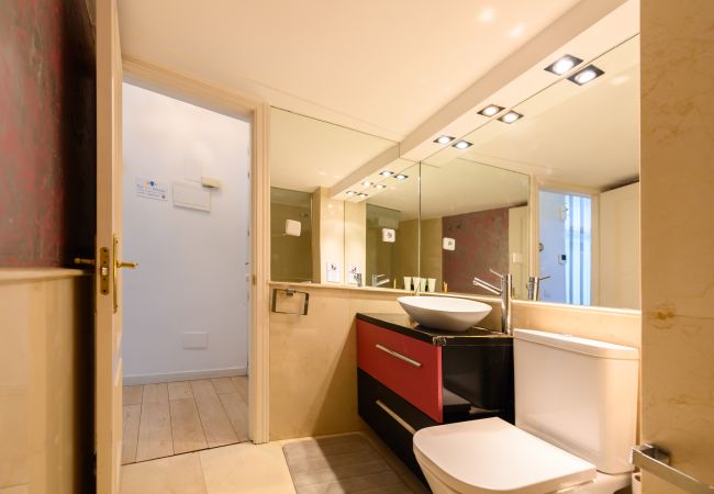 Apartamento en Madrid - Moderno dúplex de 1 dormitorio con todas las comodidades en el centro de Madrid  Apartamento en Madrid - Moderno dúplex de 1 dormitorio con todas las comodidades en el centro de Madrid