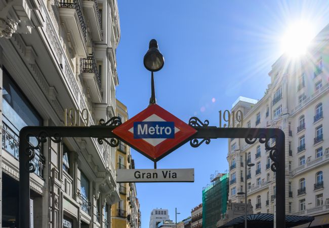 Apartamento en Madrid - Moderno dúplex de 1 dormitorio con todas las comodidades en el centro de Madrid  Apartamento en Madrid - Moderno dúplex de 1 dormitorio con todas las comodidades en el centro de Madrid