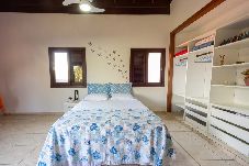 Casa en Itanhaém - Casa com Área Gourmet e Quintal a 200 m da Praia