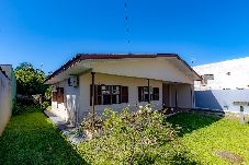 Casa en Matinhos - Casa 3 quartos com Wi-Fi, Ar e Churrasqueira