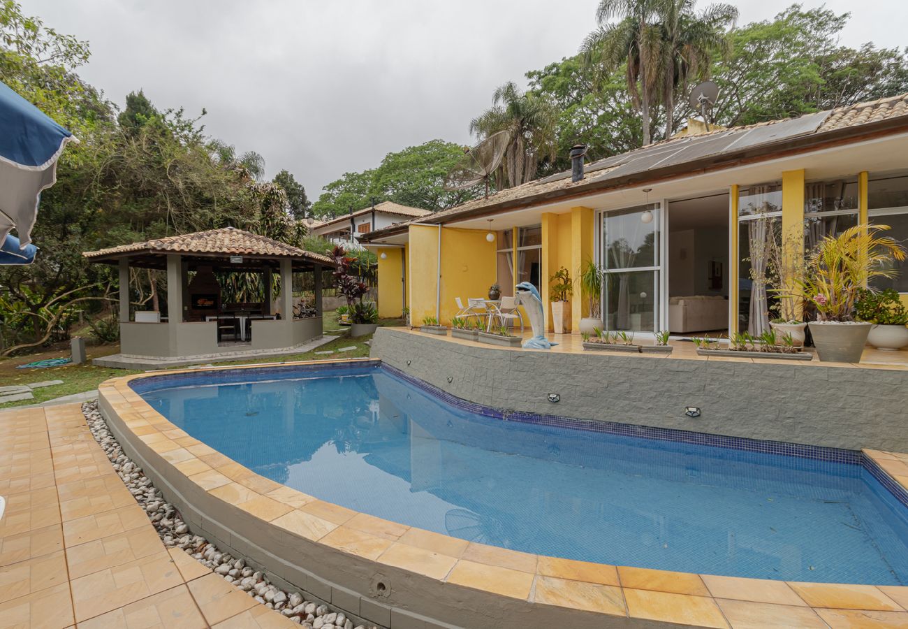 Casa en São Roque - Casa de Campo com Piscina, Lareira e Churrasqueira