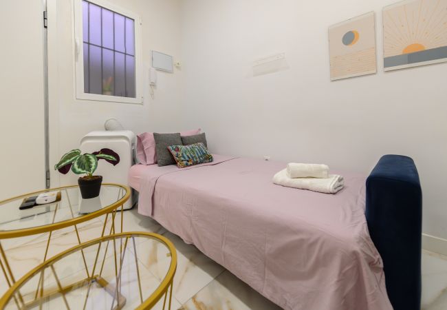 Apartamento en Madrid - Cómodo apartamento de un dormitorio en el Centro de Madrid Apartamento en Madrid - Cómodo apartamento de un dormitorio en el Centro de Madrid