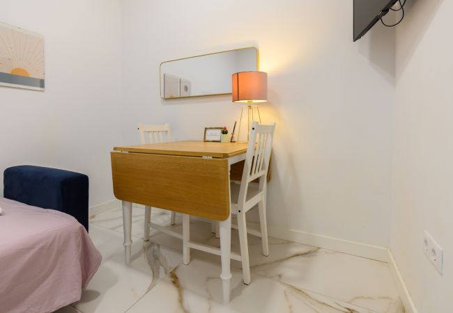 Apartamento en Madrid - Cómodo apartamento de un dormitorio en el Centro de Madrid Apartamento en Madrid - Cómodo apartamento de un dormitorio en el Centro de Madrid