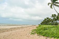 Apartamento en Japaratinga -  Apto c piscina e 2 suítes a poucos passos da Praia