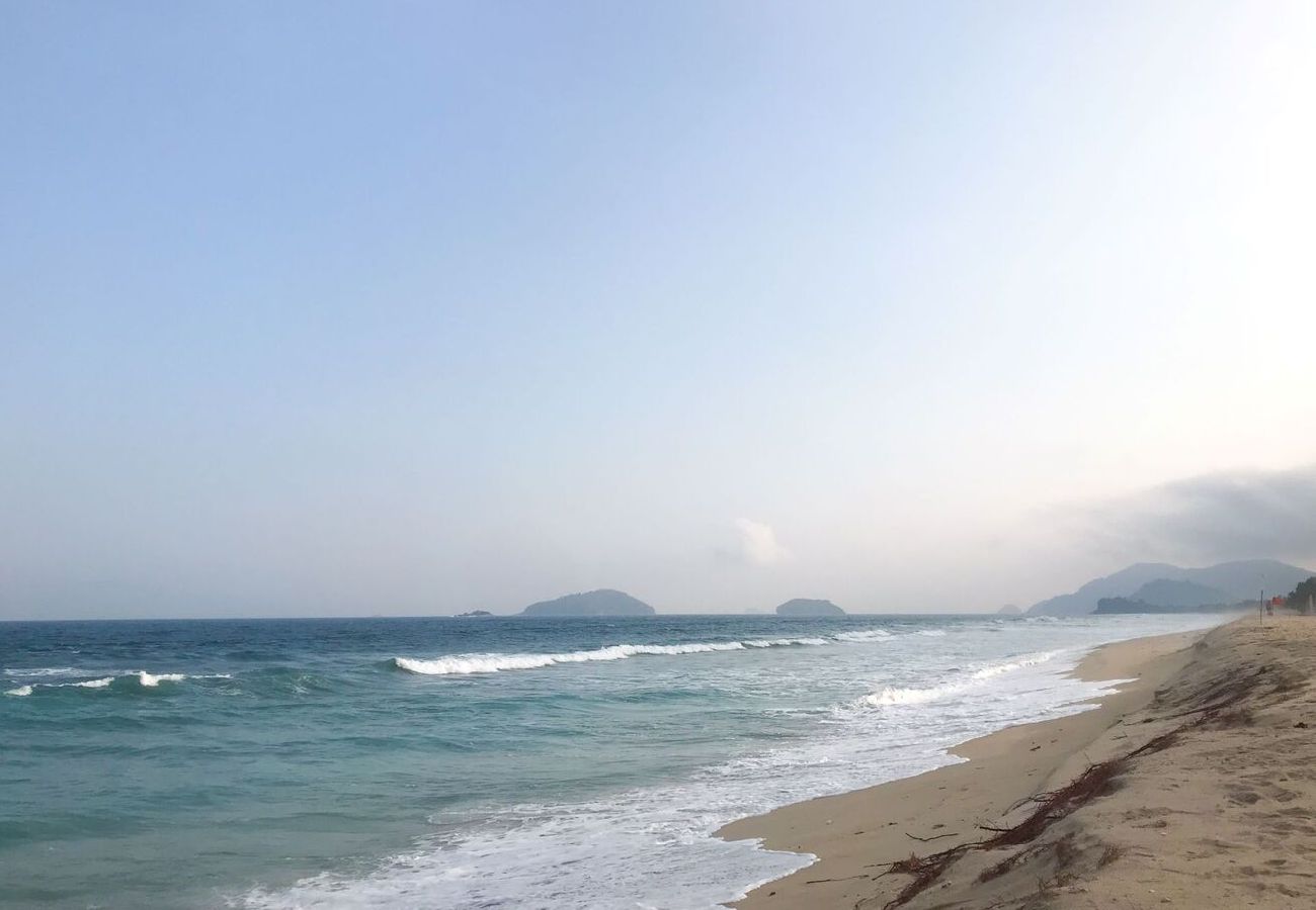 Apartamento en Angra dos Reis - Apartamento c Varanda,  Garagem e Perto das Praias