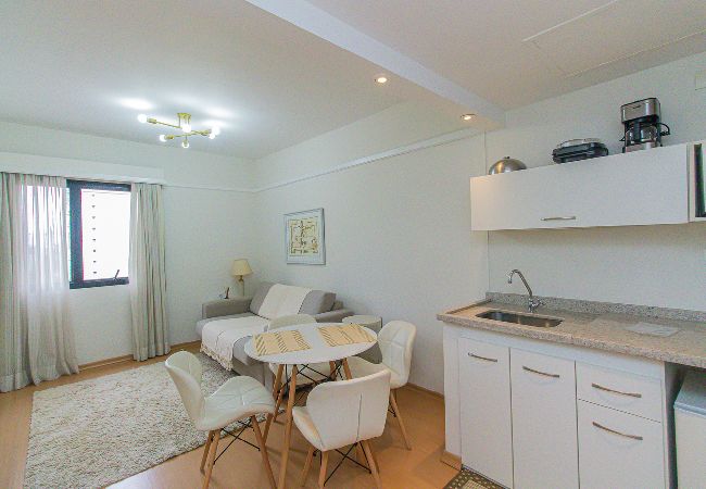 Apartamento en São Paulo - Flat c Academia, Sauna e Garagem - Jardim Paulista Apartamento en São Paulo - Flat c Academia, Sauna e Garagem - Jardim Paulista