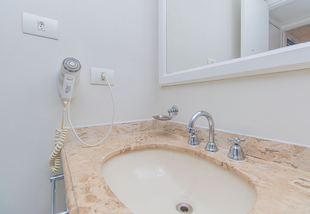 Apartamento en São Paulo - Flat c Academia, Sauna e Garagem - Jardim Paulista Apartamento en São Paulo - Flat c Academia, Sauna e Garagem - Jardim Paulista