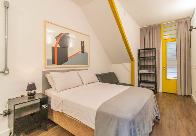 Apartamento en Porto Alegre - Loft c Ar-condicionado e Smart Lock - Cidade Baixa Apartamento en Porto Alegre - Loft c Ar-condicionado e Smart Lock - Cidade Baixa