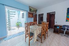 Casa en Peruíbe - Casa com Piscina e Garagem a 550m da Praia