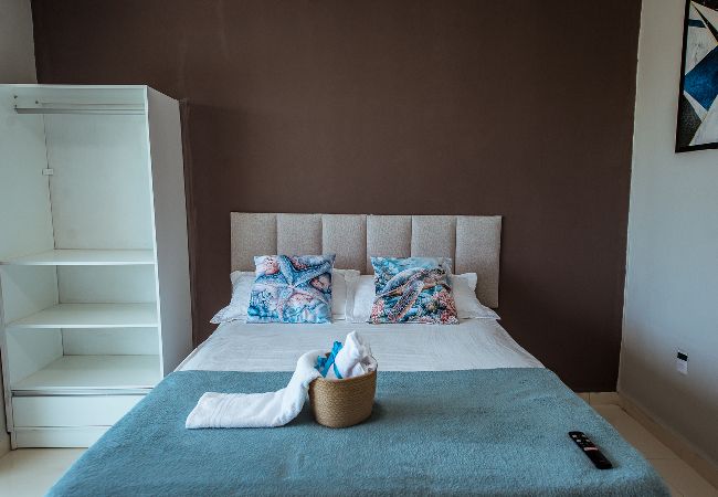 Casa en Conde - Casa em Jacumã com piscina, 5 suítes e Fliperama Casa en Conde - Casa em Jacumã com piscina, 5 suítes e Fliperama