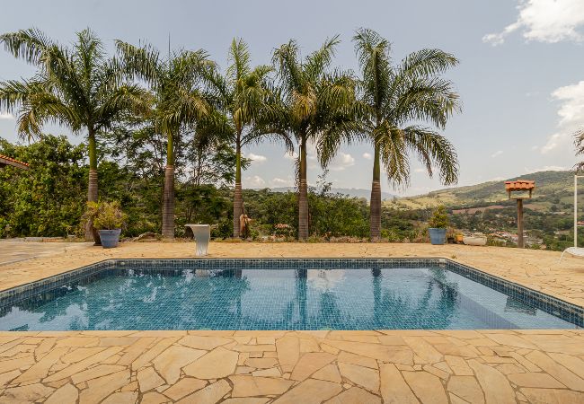 Casa en Extrema - Rancho E.R.S: Natureza, Wi-Fi e Lazer em Extrema