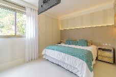 Apartamento en Florianópolis - Apto Pé na Areia com Varanda e Churrasqueira