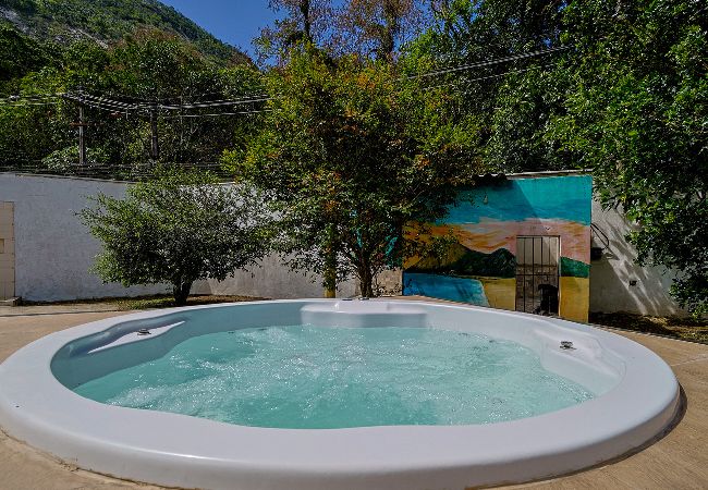 Casa en Maricá - Casa Rodeada de Verde c Hidro e Churrasqueira 