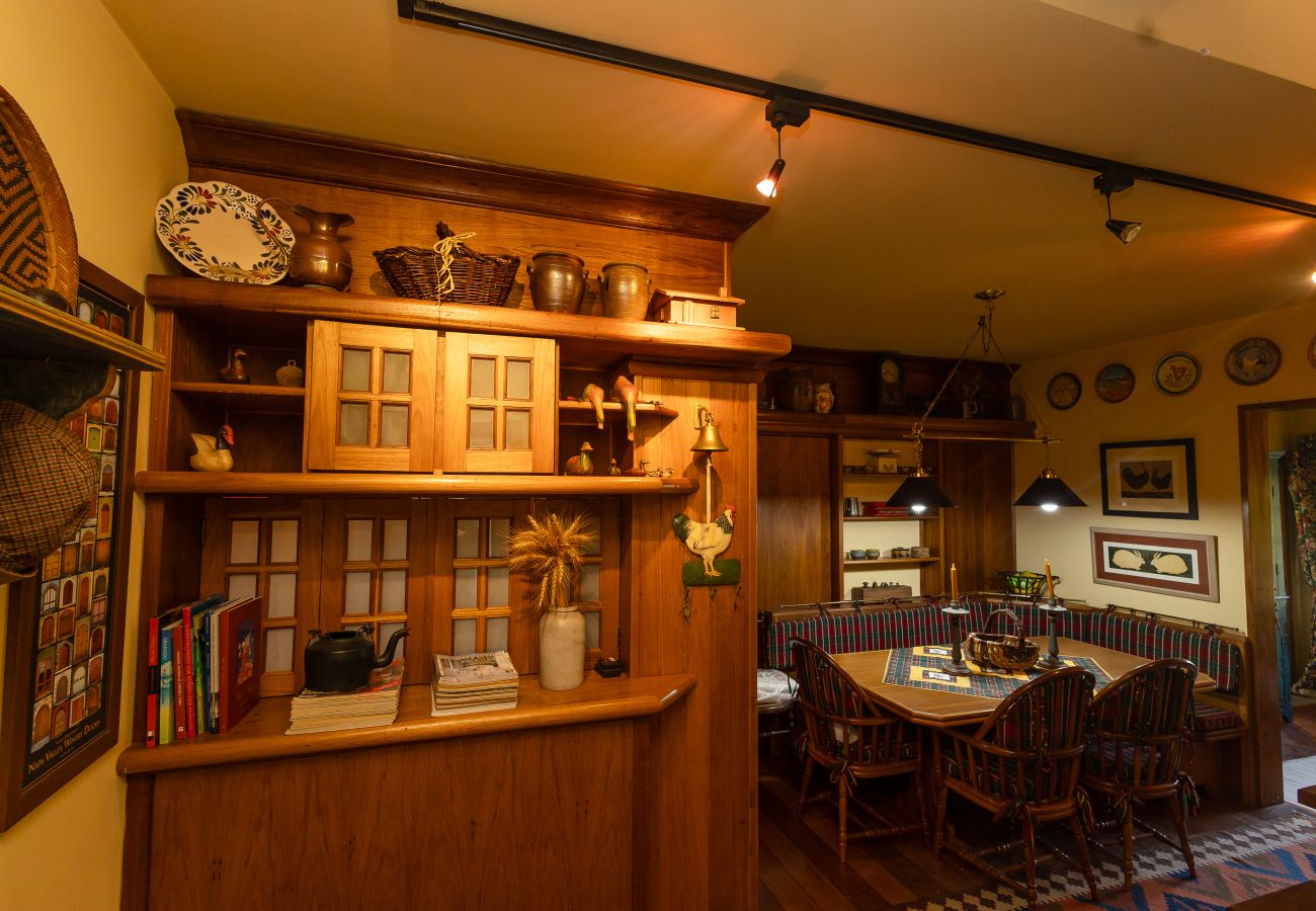 Apartamento en Gramado - 3D acolhedor na esq Lago Joaquina (600m da R Torta)