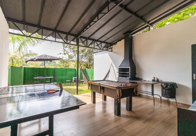 Casa en Bragança Paulista - Bela Vista Casa 02: Jogos, Lareira e Churrasqueira